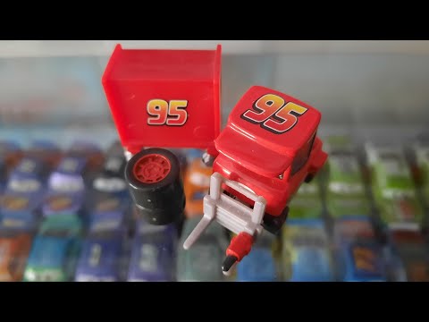 Mattel Disney/Pixar Cars My Name is Not Chuck with Cart (Lightning McQueen's Pitty) Piston Cup 2015