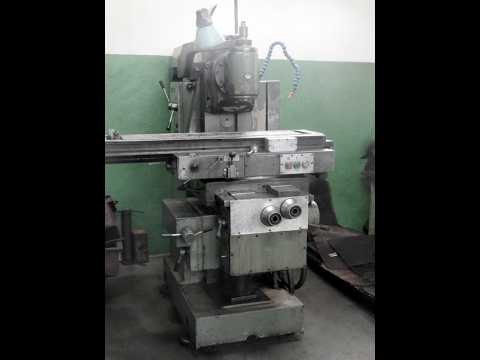 Mașină de frezat universal Frezarka uniwersalna FU 251 1983