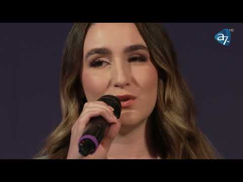 TURN YOUR EYES UPON JESUS - Leah Beuca Manu (Live)