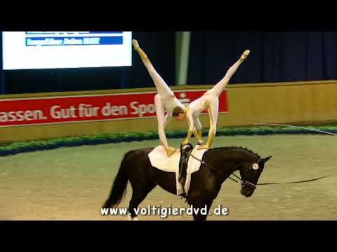 Anne Schlumbohm - Melanie Eger - Pas de Deux 01 - DJM Voltigieren Aachen 2017