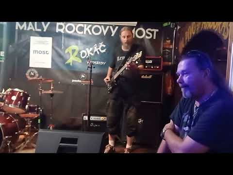 Dost času - Rokáč - basa a klávesy