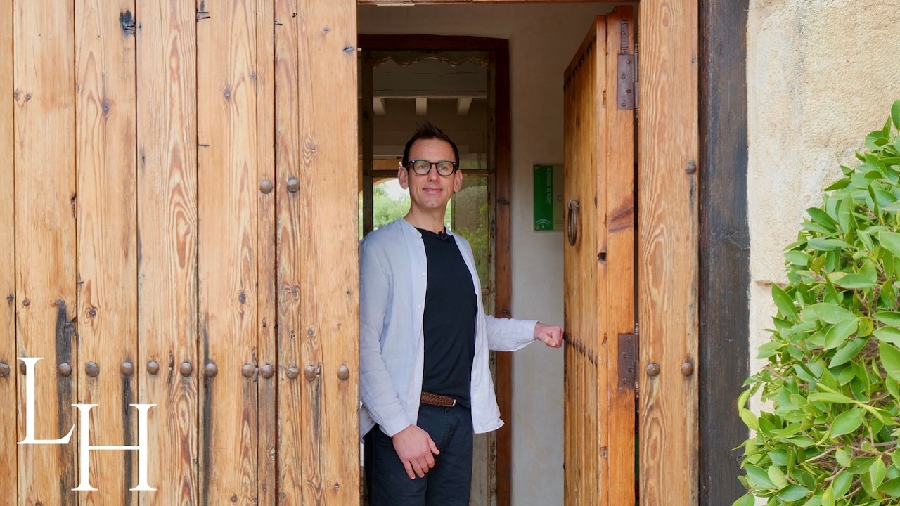 Inside The Peaceful Mediterranean Home Of Bert & May Founder Lee Thornley