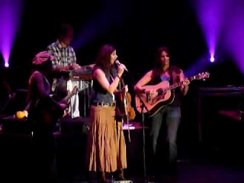 Terri Clark's Band Solos in Kingsville, ON, 10/27/09