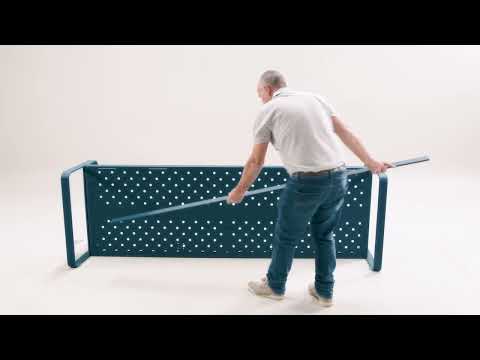 Assembly of Fermob BELLEVIE sofas