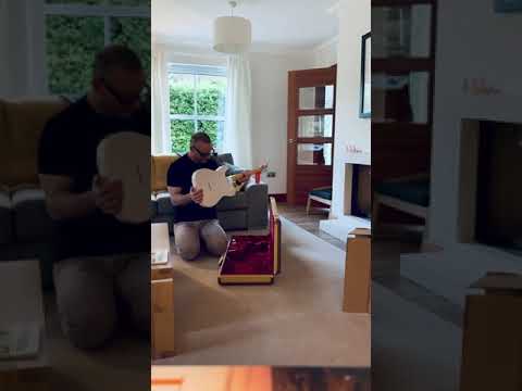 New Guitar Unboxing - Fender Jimmy Page Mirror Telecaster