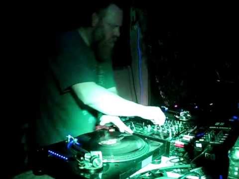 DMDN @ Zodiak Commune Eightteen +