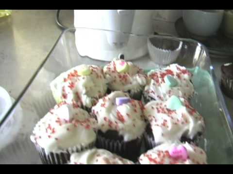 Red Velvet Cupcakes - Tamra Davis Cooking Show