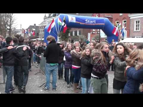 Recordpoging langste polonaise Gemert 11-11-11