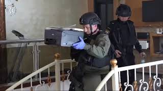 נעצרו חשודים בהכנסת שב״חים ובלתי-מורשים לבסיסי צה"ל (עדכוני משרד הביטחון) - התמונה מוצגת ישירות מתוך אתר האינטרנט יוטיוב. זכויות היוצרים בתמונה שייכות ליוצרה. קישור קרדיט למקור התוכן נמצא בתוך דף הסרטון