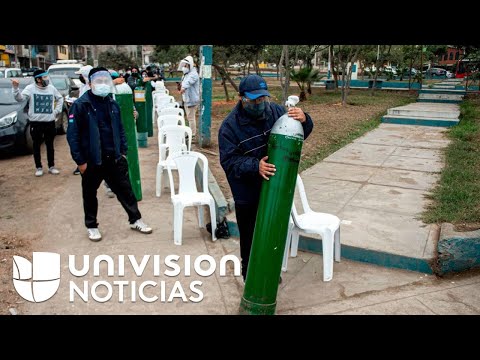 Amidst tears, Peruvians try to obtain oxygen tanks for their relatives with COVID-19.
