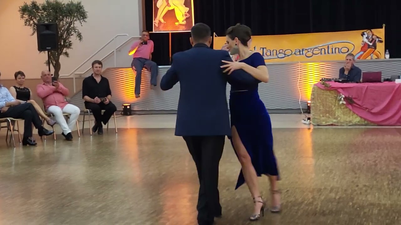 Video thumbnail for Octavio Fernandez y Chantal Fernandez Créa le 07 05 2022 Orléans (3)