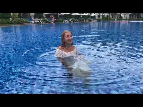 Wetlook💦 Walking on a rainy day in a white wet dress #wet #dress #girl #swimmingpool #wetlook