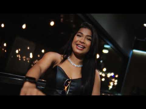 Eu Me Apaixonei - Thay Oliveira (Official Vídeo)