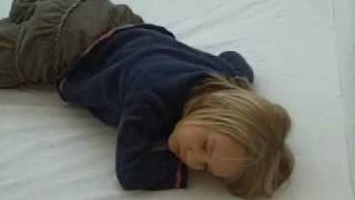 Schlafe süß mach die Augen zu - Nena