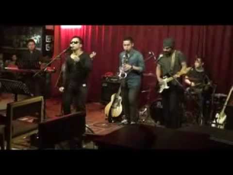 "Shine" - Sandhy Sondoro feat Cozy Bastian