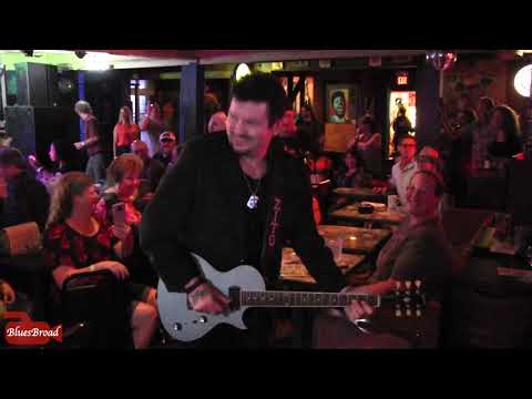 MIKE ZITO - BERNARD ALLISON - LAURA CHAVEZ - VANESSA COLLIER • Make Blues Not War • 10/4/18