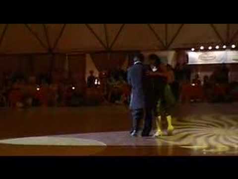  Moira Castellano  and  Pablo Inza  are  dancing  to  the  milonga  "  Sacale Punta  "