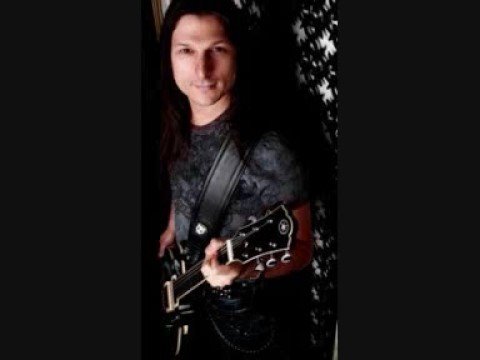 Rafael Bittencourt - Nacib Véio