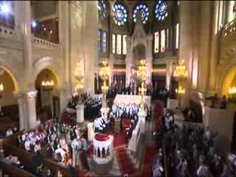 Vehu Rachum.Cantor Aron Hayoun et choeur de la victoire.2011