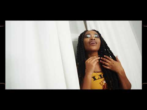 Redds Soul freak feat Reebah - Give Me That  (Official Music Video)
