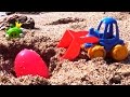 Видео про погрузчик (или экскаватор, или грейдер) и хрюшку на пляже. Игра для детей "горячо ...
