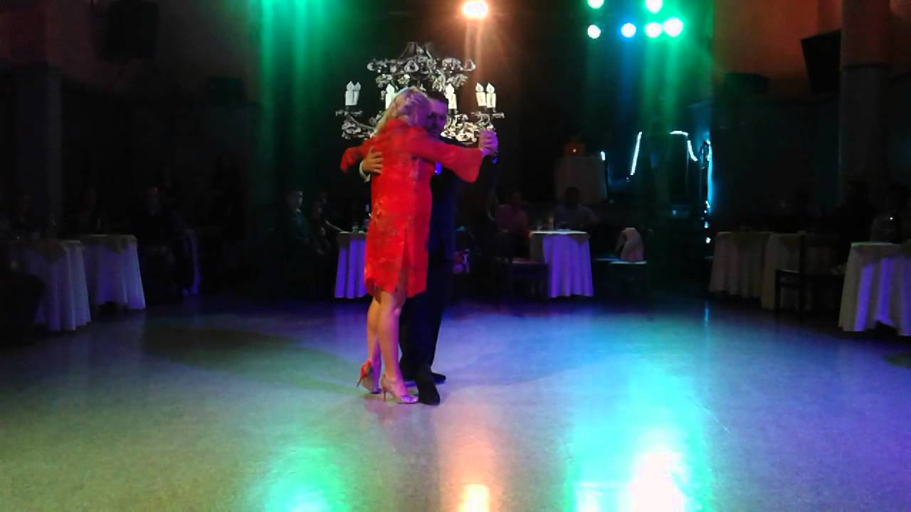 Video thumbnail for Yanina Erramouspe y Leo Ortiz, Un infierno