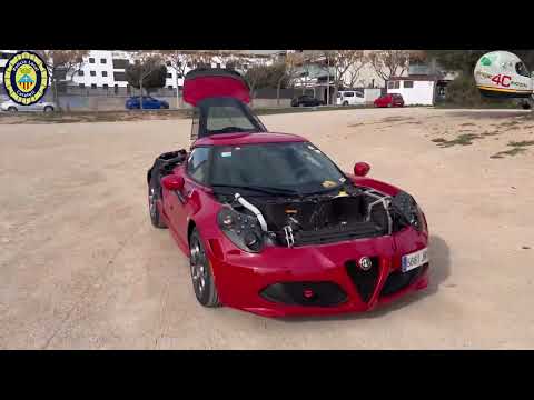 Alfa Romeo 4C Dedicado a mis amigos de la policía local de Calafell.
