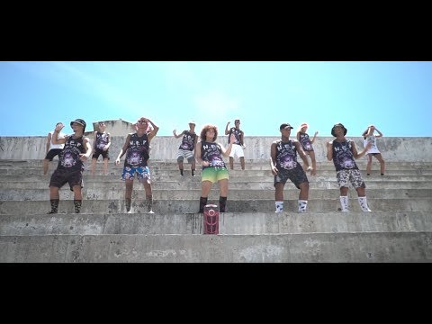 MC BINHO COSTA - A MINHA IRMÃ FICOU DOIDONA - CLIPE OFICIAL