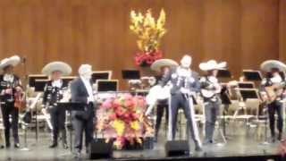 Placido Domingo y Pepe Aguilar cantan Ella