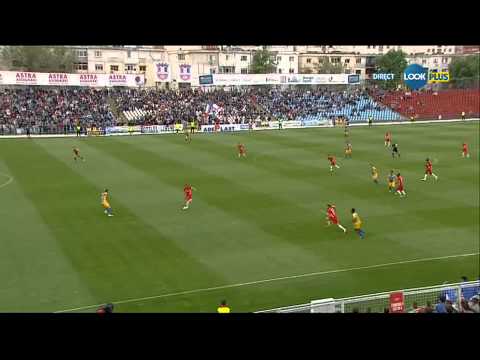 Pecanha scoate sutul lui Hamroun