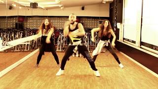 FIREHOUSE ZUMBA /Daddy Yankee ZIN-66