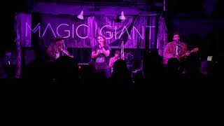 MAGIC GIANT - &quot;Hideaway&quot; (Live)
