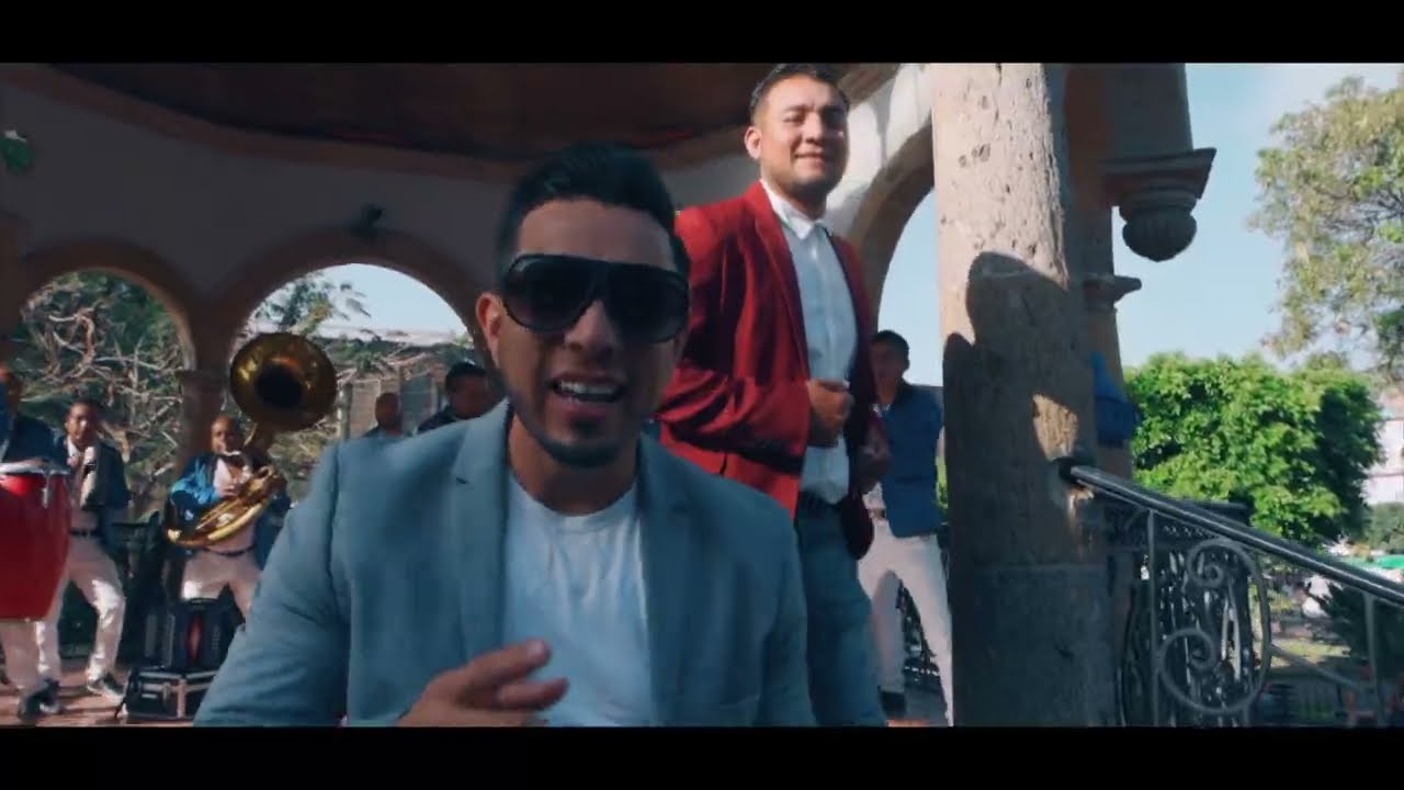 Mike Ibarra - Niña Bonita (Video Oficial) #regionalmexicano #cumbias #chinoynacho #bandasinaloense