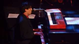 Tom Brislin - 2013 Glen Burtnik's Xmas Xtravagana - Do You Hear What I Hear