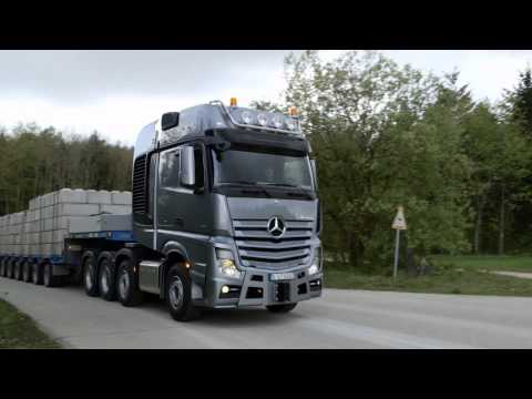 Mercedes-Benz Actros SLT Auflieger // Mercedes-Fans.de