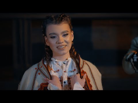 Oana Berdie ❄️ - Domnului bun, Domnului Doamne (COLIND TRADIȚIONAL) 🎄
