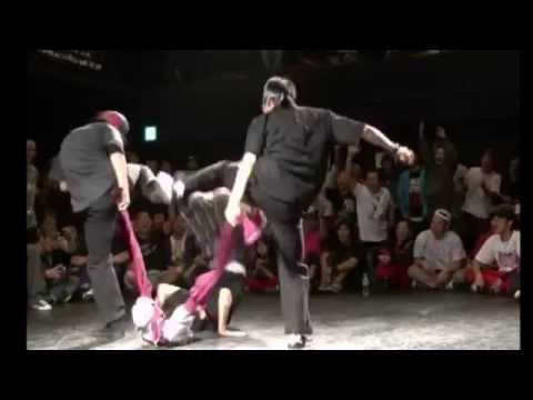 Jinjo get interrupted by bboy Lil Jon. Daily Flava 19