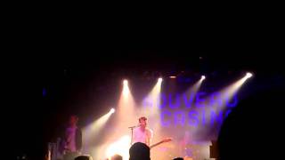Tom Vek  - Someone Loves You  (Live at Nouveau Casino Paris 09/12)