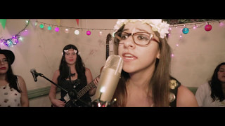 Amigos Music Video