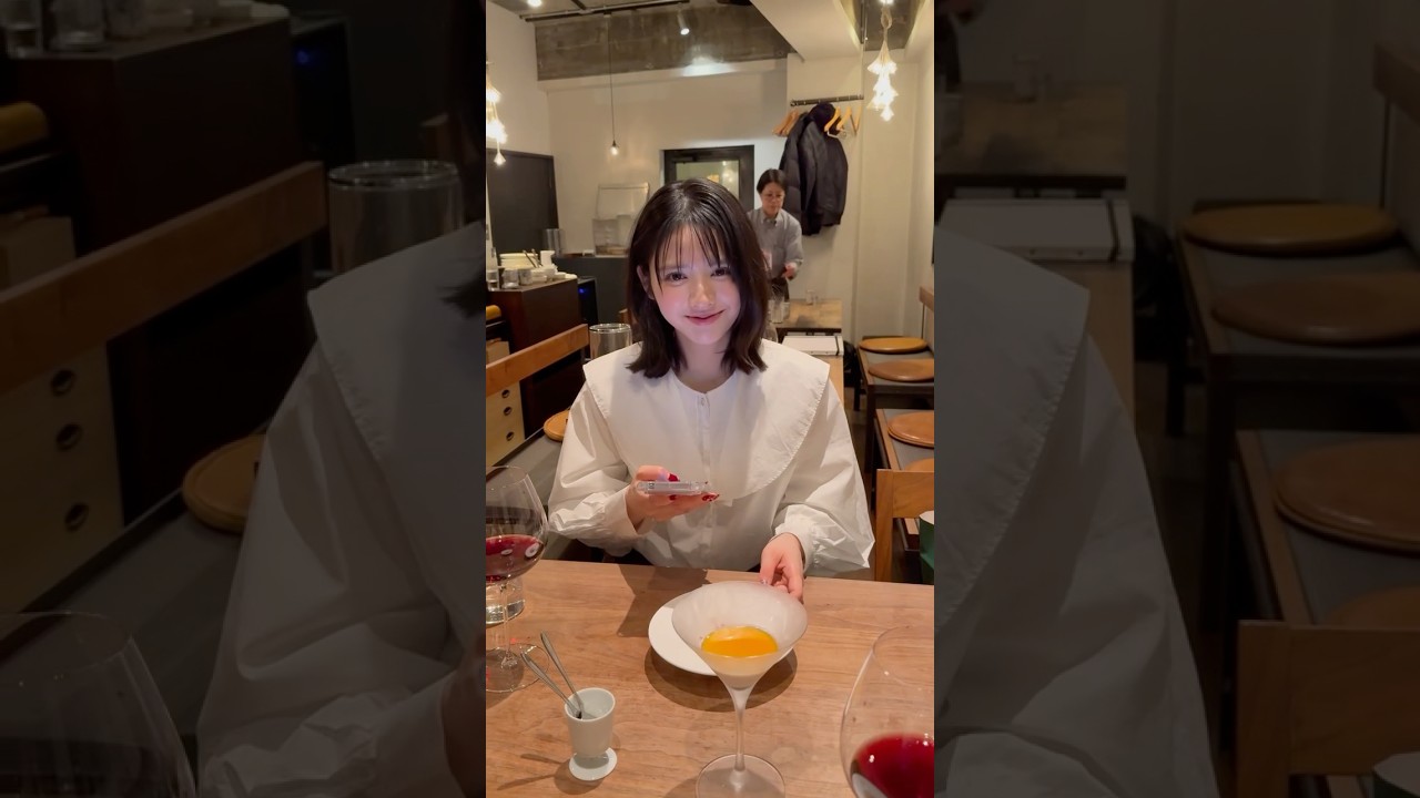 食後のデザート撮ってたら、隠し撮りされてた☺️🌸