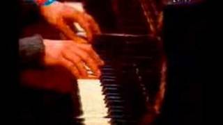 Fahir Atakoğlu Hüsnü Şenlendirici Sarı Zeybek