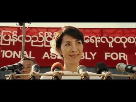 Michelle Yeoh as Aung San Suu Kyi in "The Lady"
