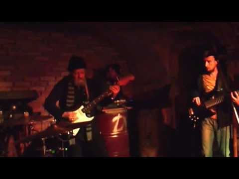 Random Trip 2010.12.14. - 4. feat Újvári Peti & Mohai Tamás & Mirko & Bata Pisti