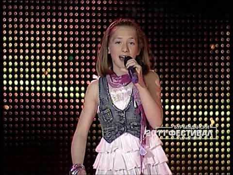 Djurdjevdanski festival 2011: ZORANA JOVANOVIĆ - Ej, pilotu