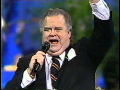 Doug Oldham sings The King is Coming from Heritage USA