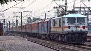 preview picture of video 'Blistering 130 KMPH Action : Ranchi Rajdhani Express | Indian Railways'