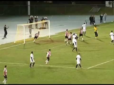 24/07/2014 Tupi enfrenta o time inglês Exeter City, em Juiz de Fora