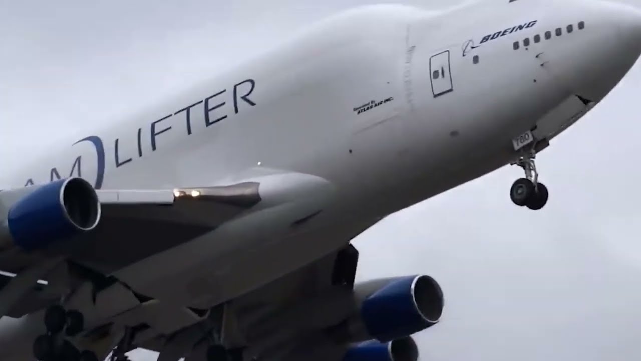 THE LARGEST AIRCRAFT EVER BUILT IN THE WORLD