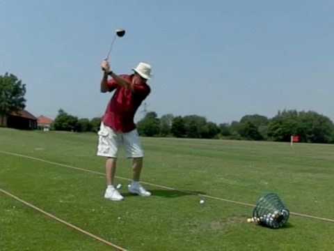 Dan Shauger Driver Schwung Ansicht hinten rechts.avi