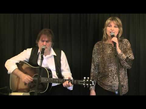 Jolene (Dolly Parton) cover by 'eye2eye' acoustic duo